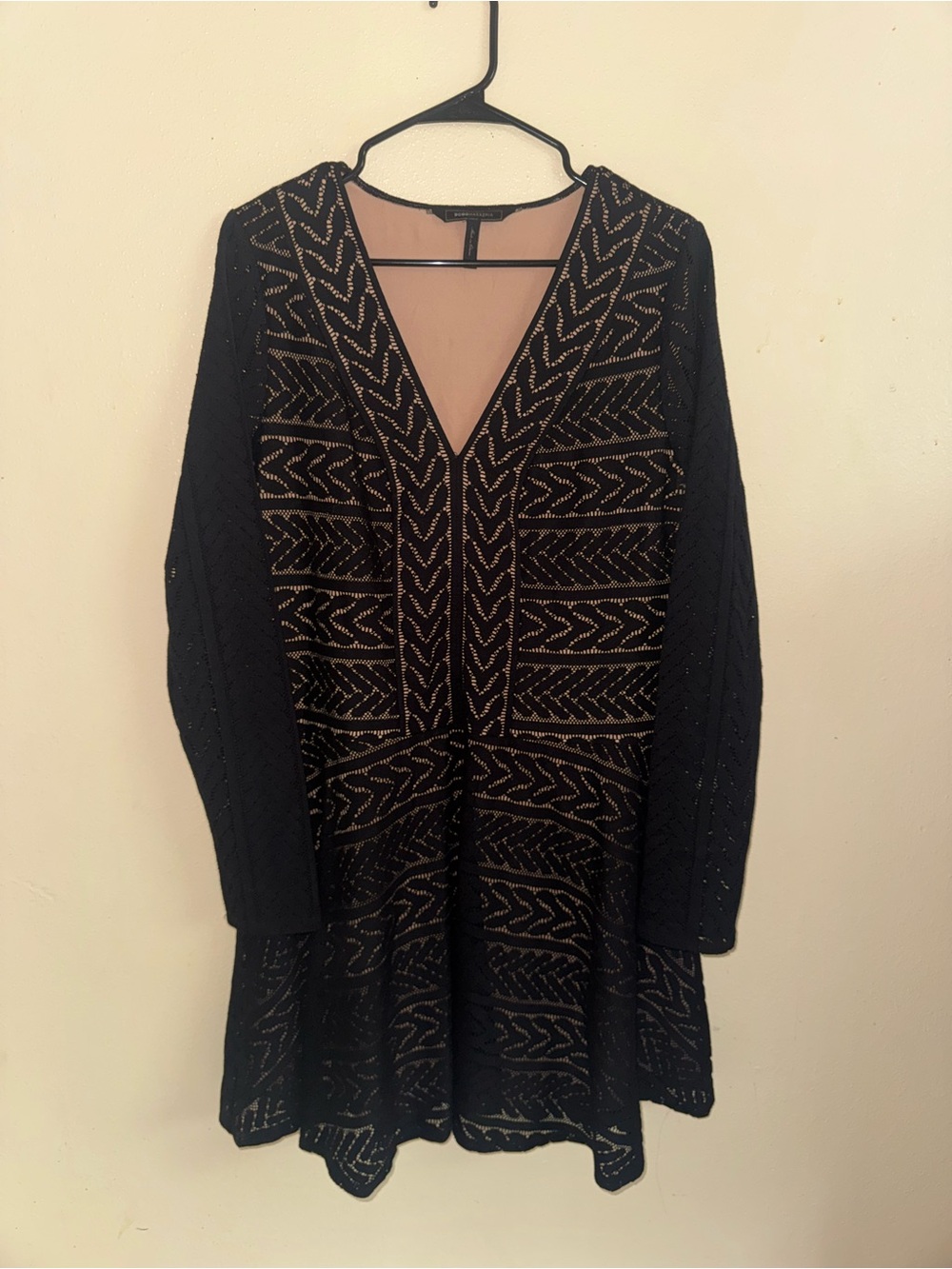 BCBGMAXAZRIA Black & Nude Lace Fit-and-Flare Dress – Size L